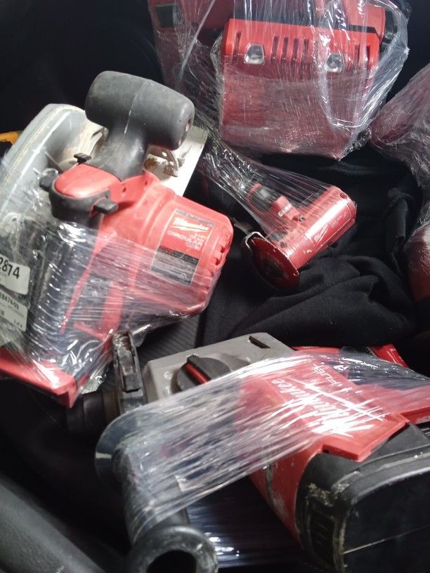 1200$ Value Receipt To Prove Set For Sale Used Everything Works Brand New Charger 