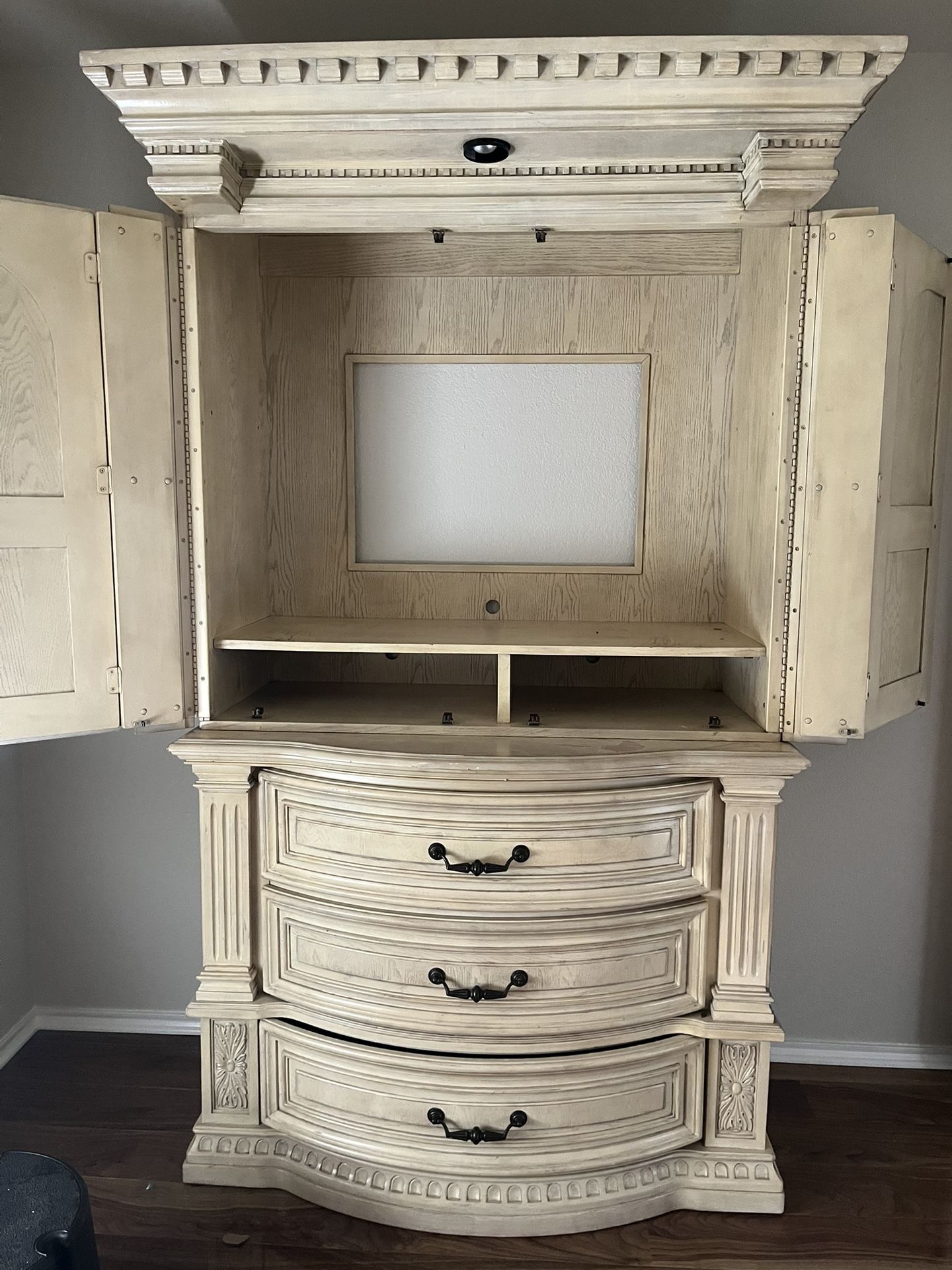 Real Wooden Marble King Bedroom Set.