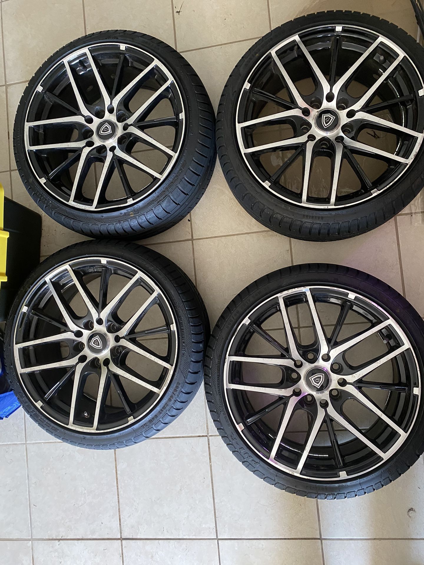 G Line Luxury Rims