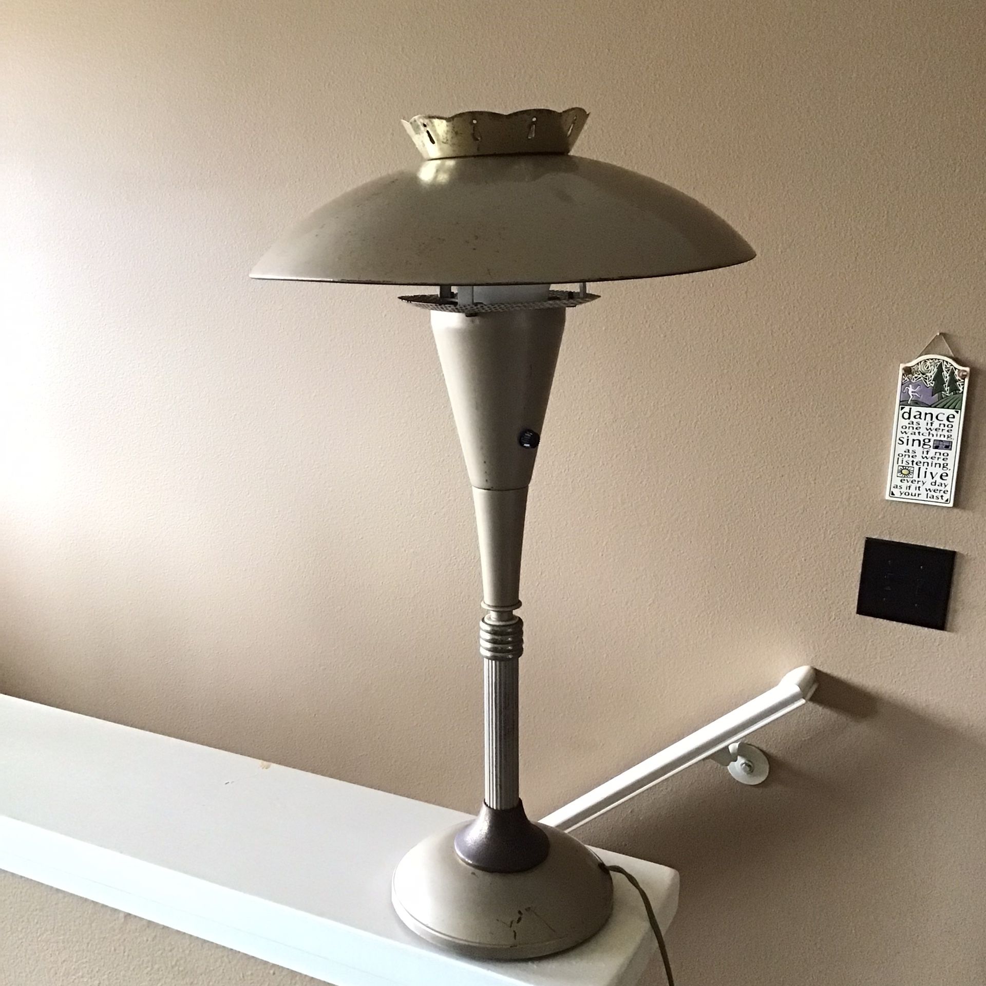 Vintage MCM Saucer UFO Atomic Mushroom Table Lamp