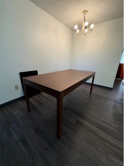 Ikea Ekedalen extendable dining table