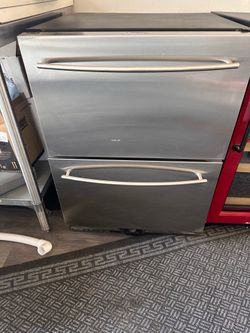 U-line double drawer fridge