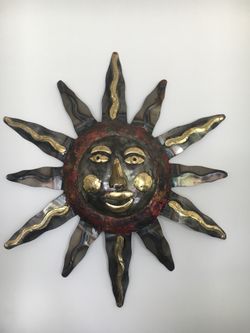 Metal indoor/ outdoor decorative sun