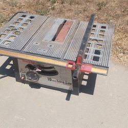 Bench top 10 " table saw. Works fine. Comes with fence. Local pickup, Fallbrook, CA 92028