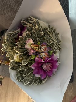 Money Bouquets And Leis Customized 