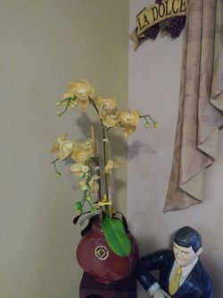 Beautiful silk floral arrangement!