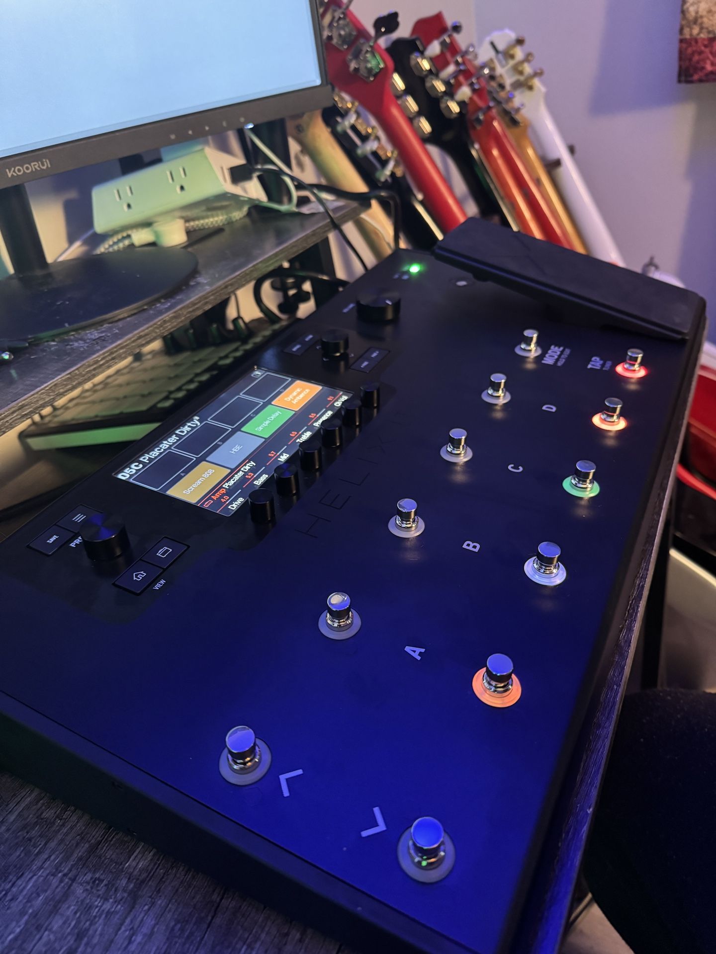 Line 6 Helix LT Guitar Multi Effects Processor