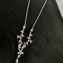 Gorgeous Pearl Vine Necklace 