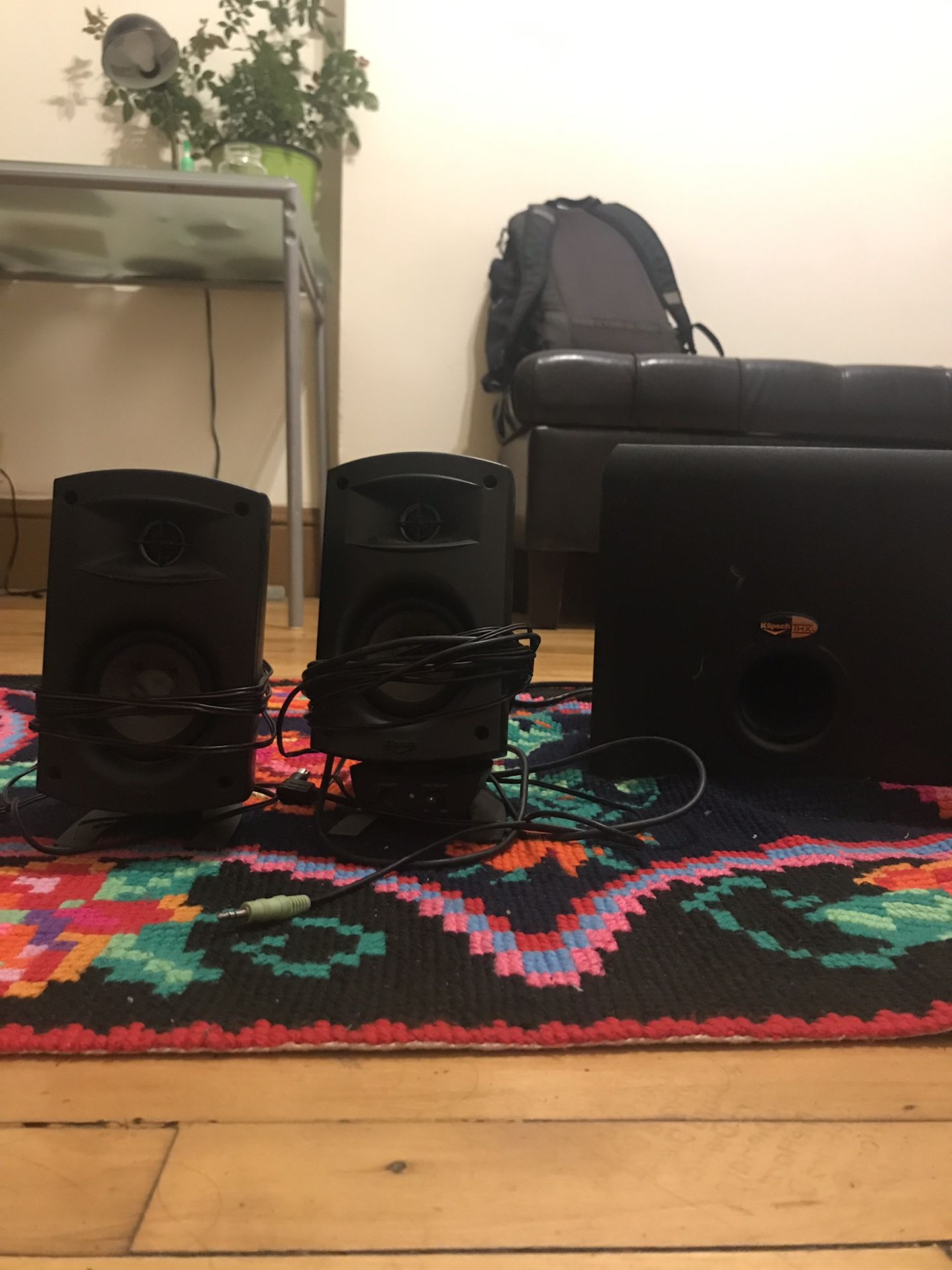 Klipsche 2.1 System Speakers