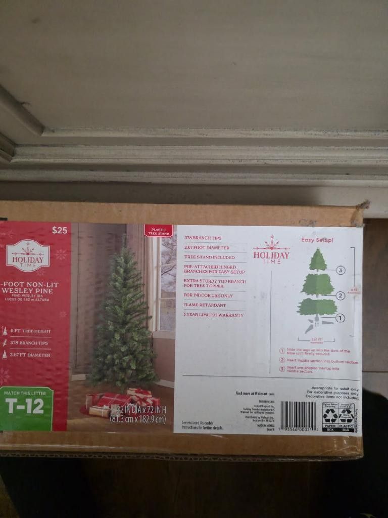 6ft Christmas Tree(brand New ) 20$firm Price