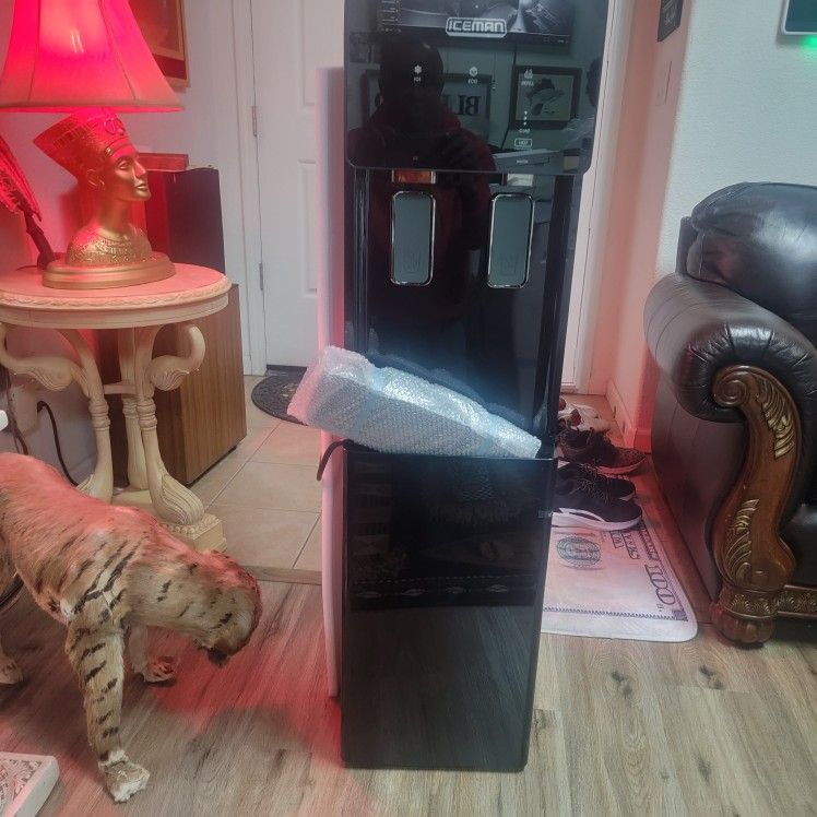 BRAND NEW ICEMAN WATER DISPENSER WITH ICE MAKER