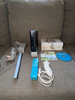 Black Nintendo Wii  Bundle
