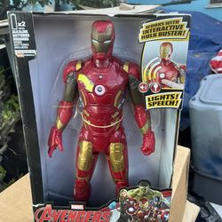 NEW Iron Man Action Figure