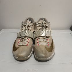 KD 7 Aunt Pearl Size 11