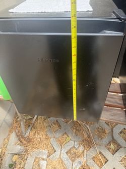 Small refrigerator