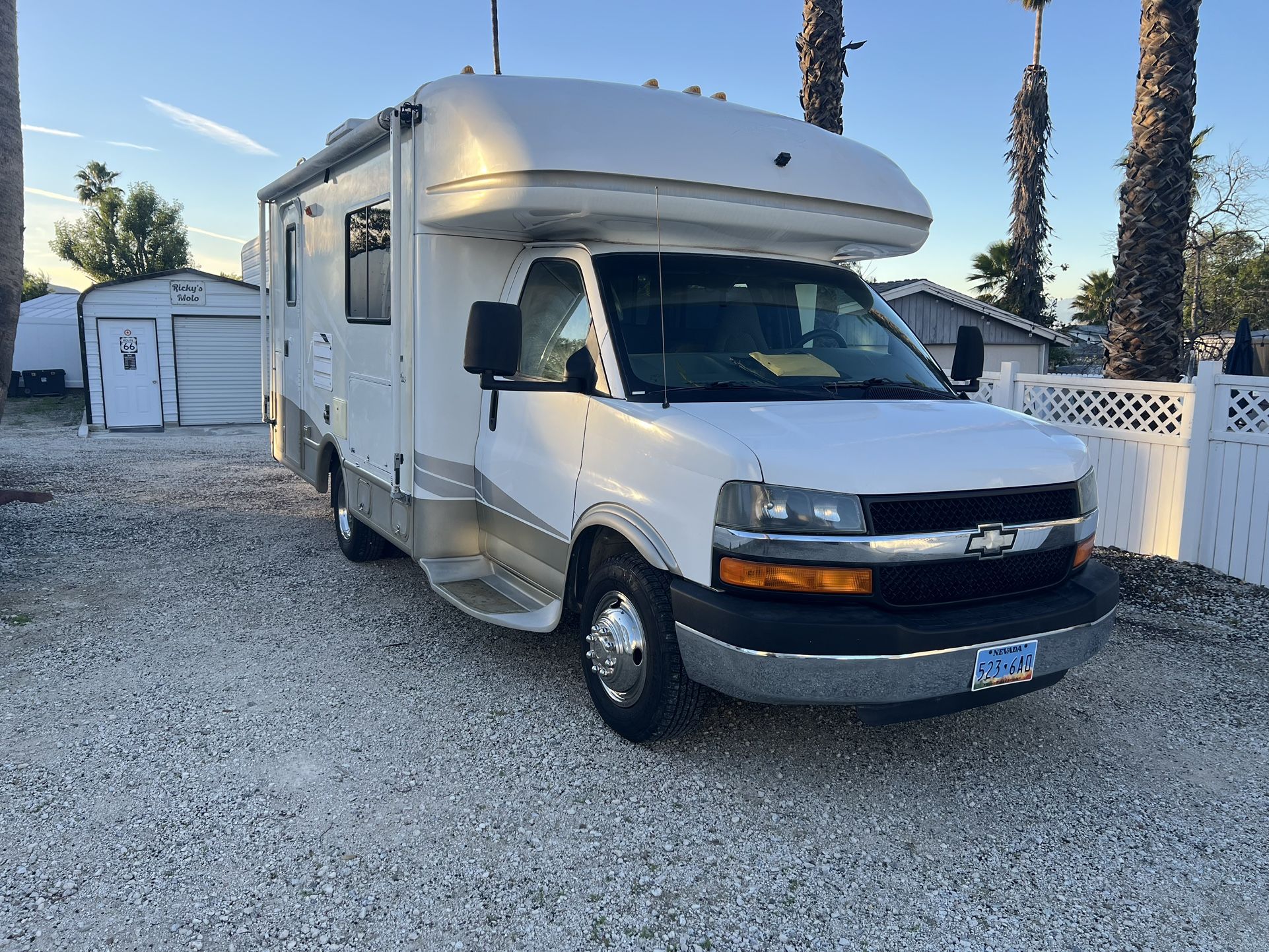 2005 Chevy 3500 Trail-Lite B-Plus 22.5 ft RV Motorhome Only 23,000 ...