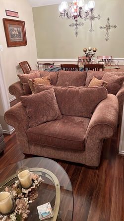 Weir’s Like New Sofa and Seat