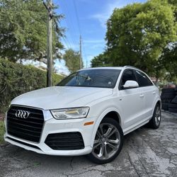 Audi Q3 Sport Premium 