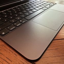 iPad Pro (Complete Kit) 13” 1TB Silver