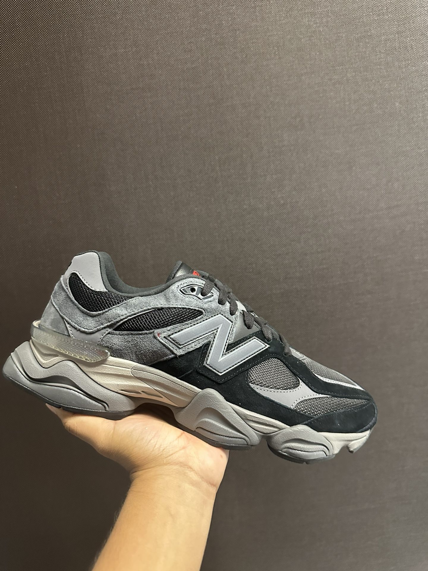 New Balance 9060 BLK ( Men’s) 