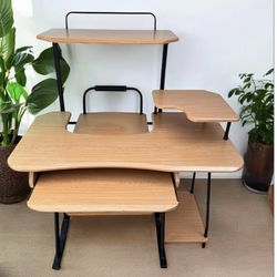 Modern computer / workstation desk w/2-tier  hutch on wheels . good condition measurement : 43 W x 35 deep x 30 1/2 H x (50 hutch. 
