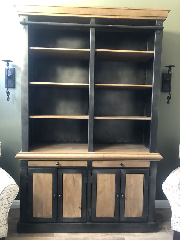 Wall Unit-Bookcase/library with ladder for Sale in North Las Vegas, NV - OfferUp