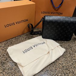 Louis Vuitton Men’s Bag (Authentic)