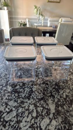 4 OXO containers