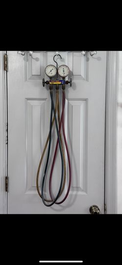 Yellow Jacket Ritchie Testing And Charging Manifold