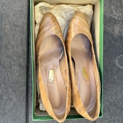 Vintage - J. Renee - Heels - Tan - Size 8 1/2