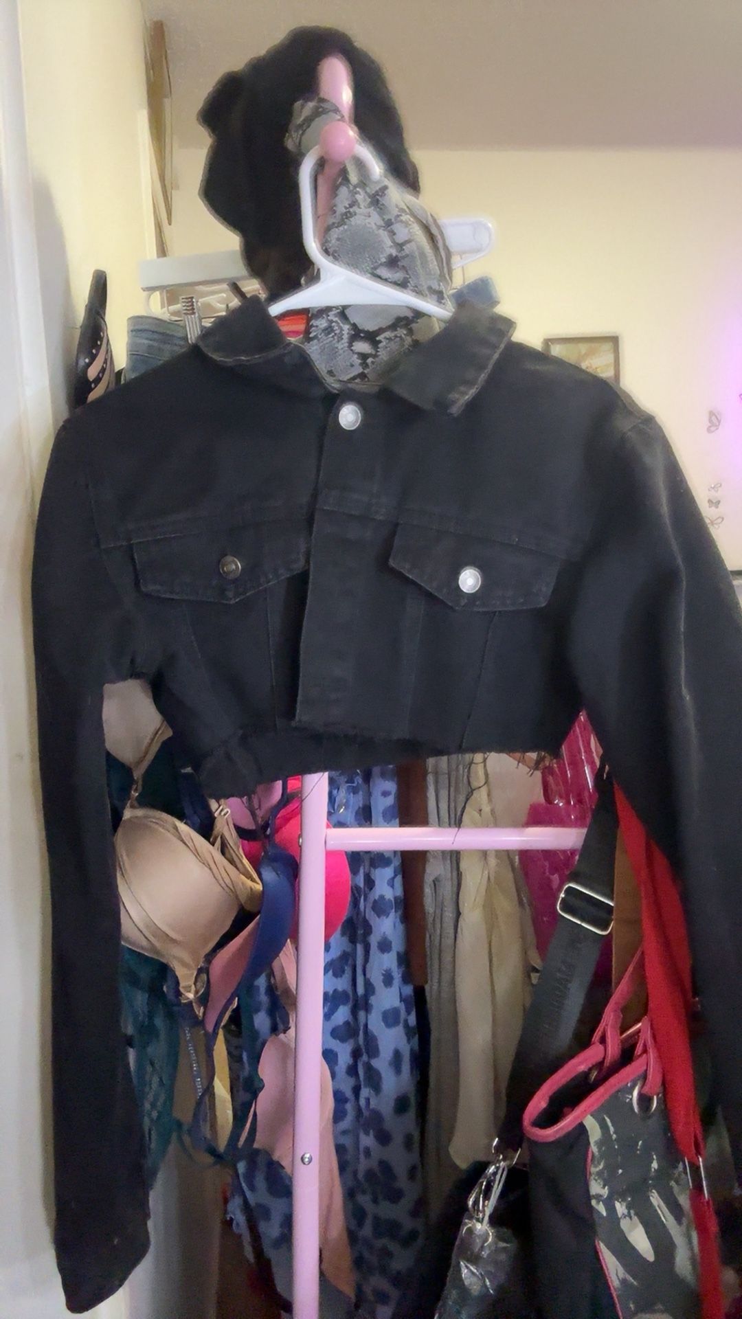 π€ Forever 21 Cropped Jean Jacket