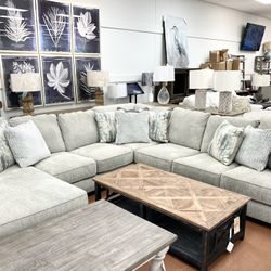 New Large Sectional  🔥🔥 IN STOCK NOW
