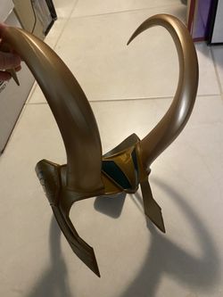 Disney Parks Marvel Epcot Wonders Of Xandar Cosmic Rewind Loki Helmet - NWT