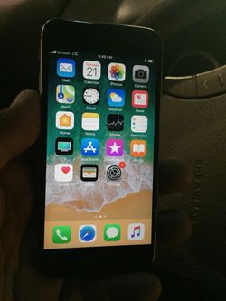 iPhone 6s 64gb unlocked for any carrier they have scratches in the screen