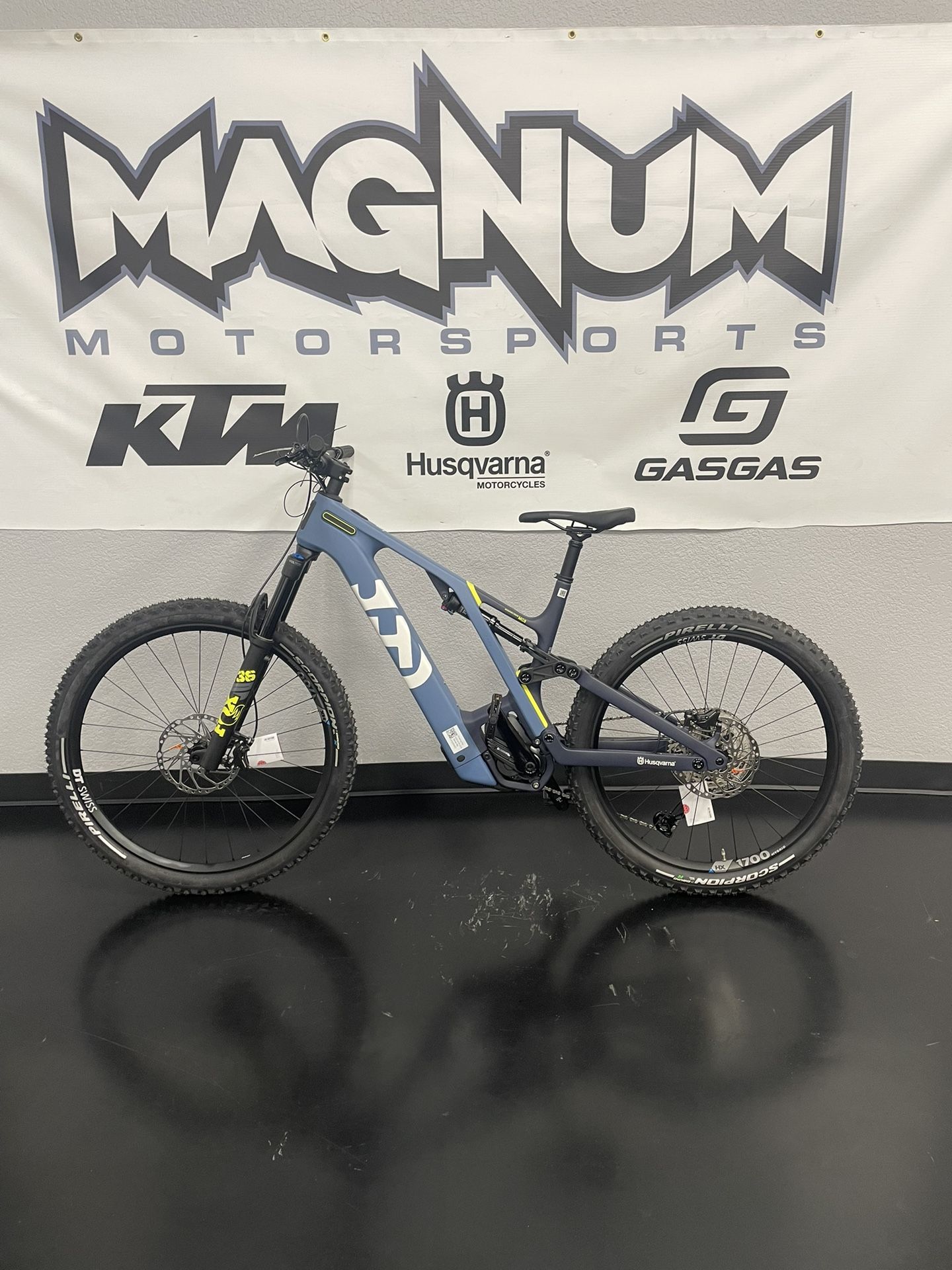 HUSQVARNA MOUNTAIN CROSS 5 MC5 LARGE