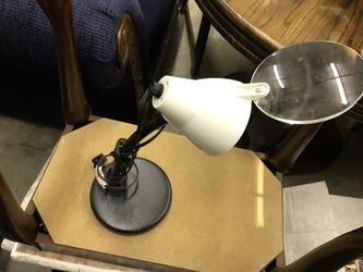Magnifier lens lamp.