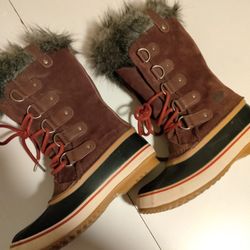 Sorel Boots Women's 7.5 Joan Of Arc