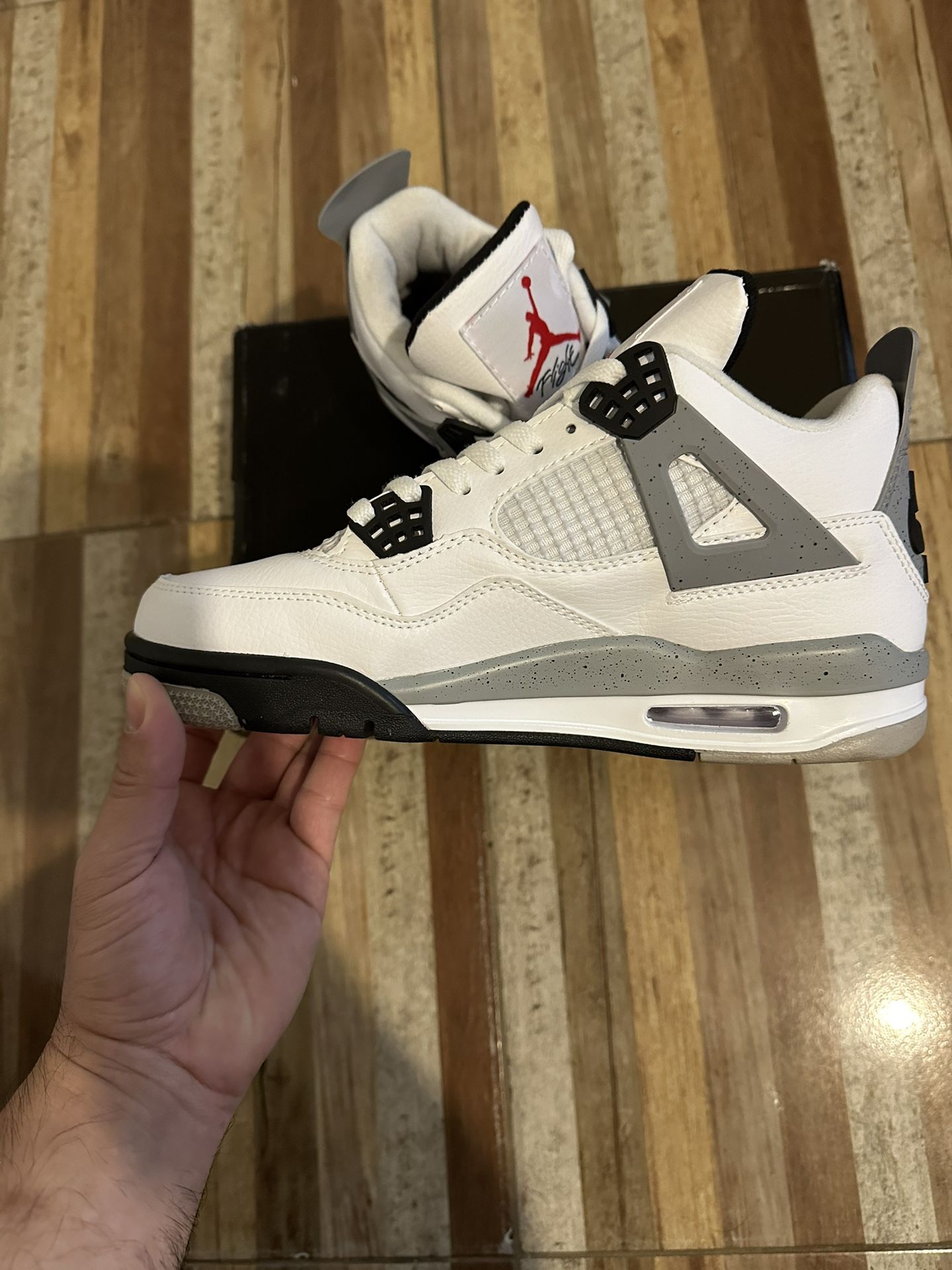 Air Jordan 4 Retro White Cement 2025