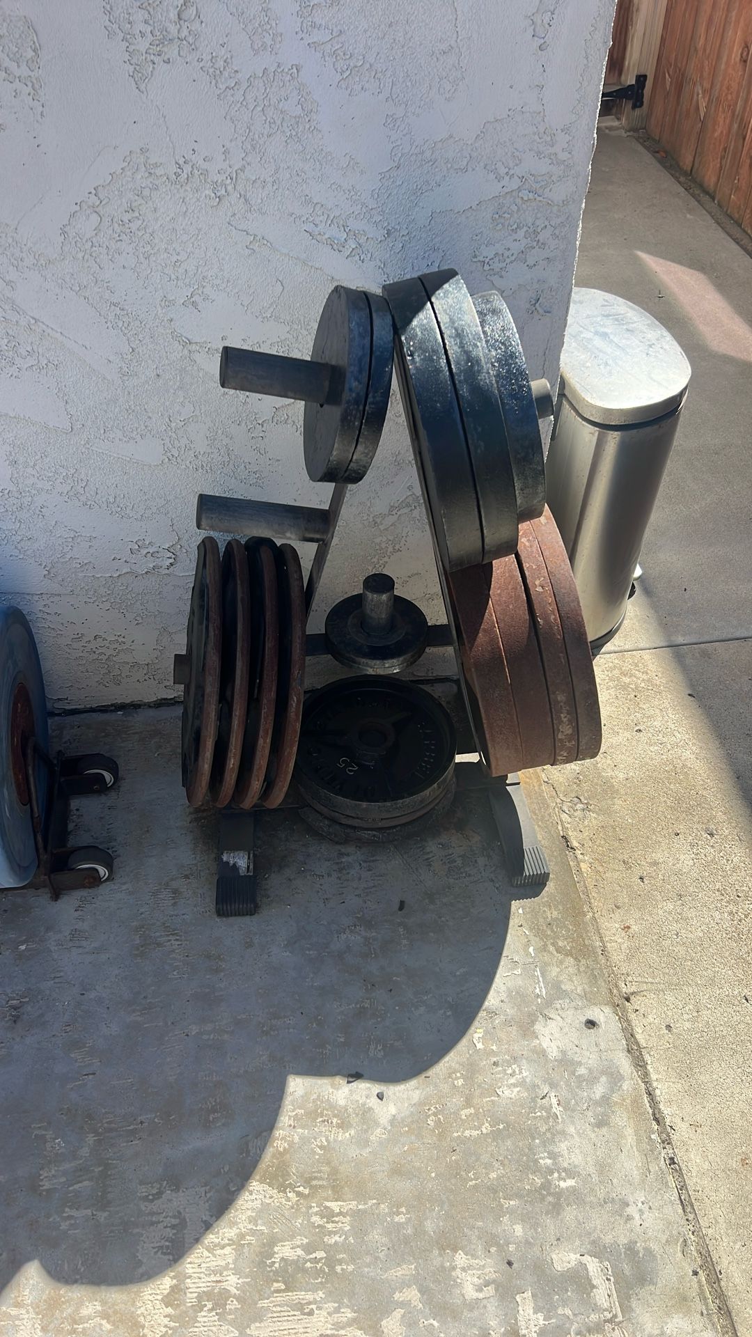 Weight plates