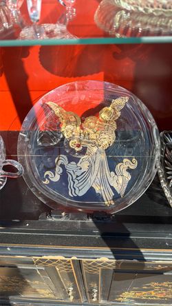 mid-century glass and gold-overlay "Angel" platter or decorative plate, likely designed by Dorothy Thorpe circa the 1960s. • Design: Clear round glass