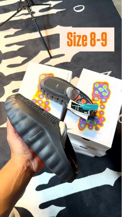 Nike Mind Slides Size 8