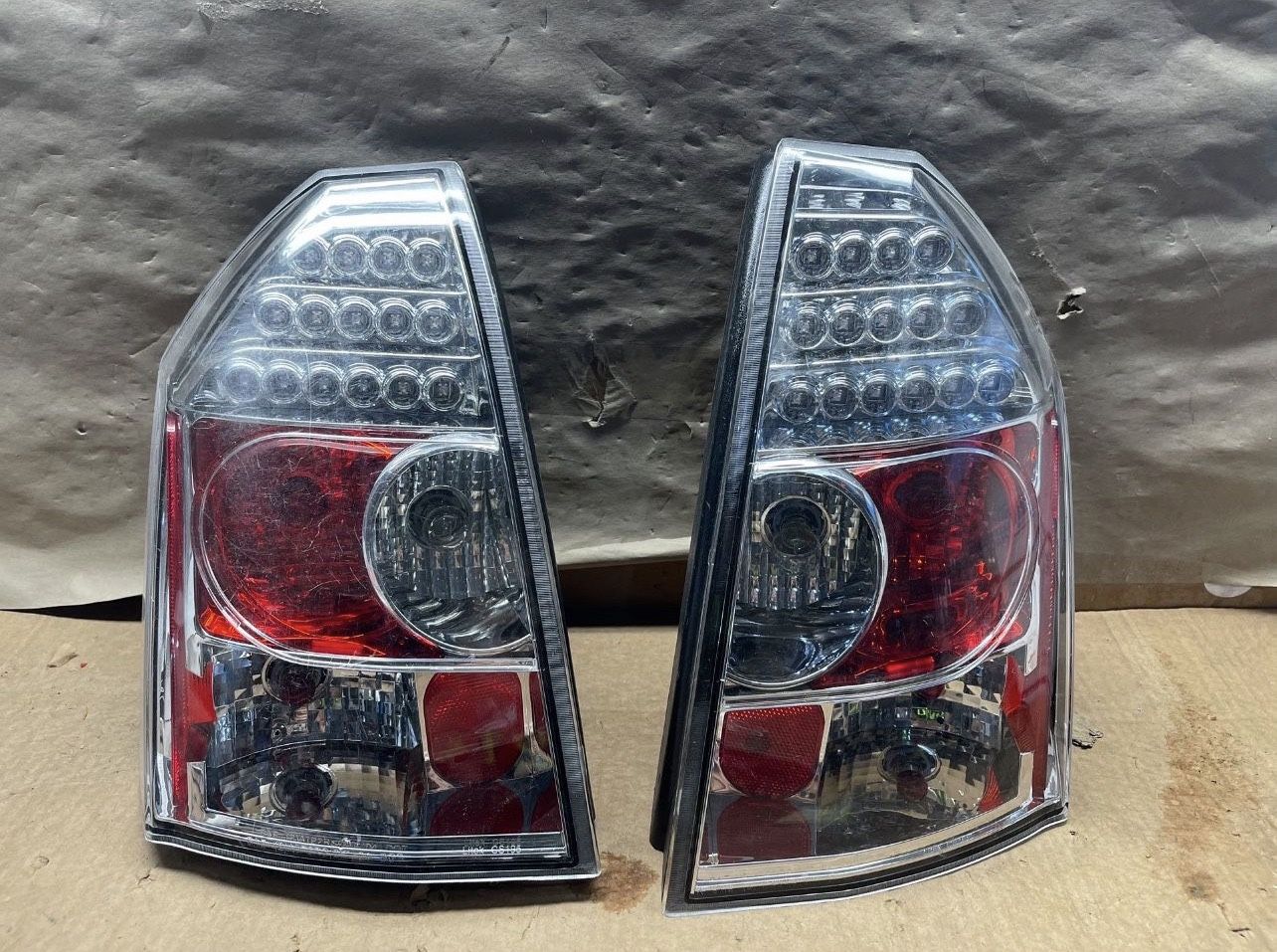 OT102 Fits 2003-2005 Chrysler 300c Chrome LED Taillight Pair