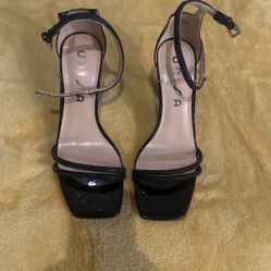 Women’s shoes