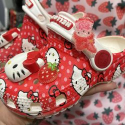 Hello Kitty Crocs (6 Size $18 