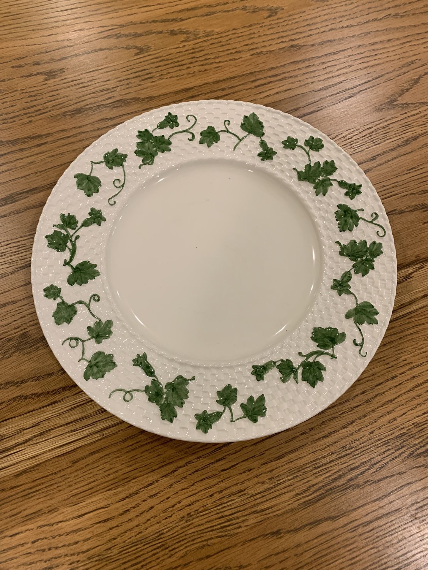 12” Embossed Ivy Trimmed Platter