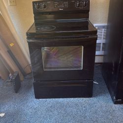 Amana Electric Stove, Kenmore Microwave 