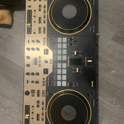 Rev 7 Controller With Hard Case 