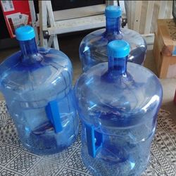 5 gallon water bottles