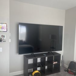 Hisense Tv 86”