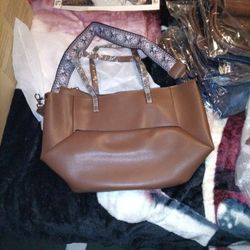 BROWN LEATHER POCKET BOOK/TOTE BAG